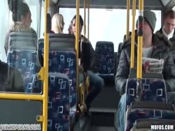 скриншот для Пара занялась сексом в автобусе